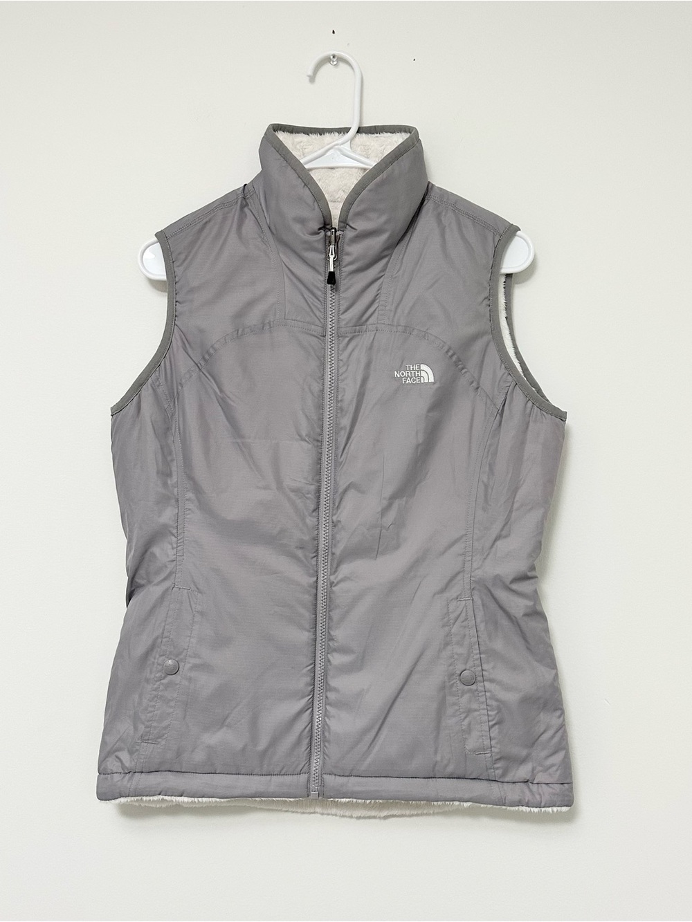 The North Face Embroidered Logo Women's Full Zip Reversible Vest Gray White MED